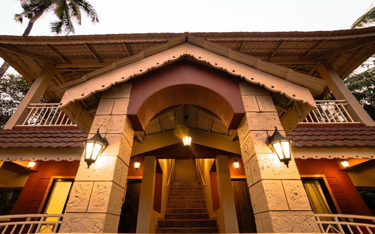 Feet Up Amaranth Resort Dāpoli Exterior foto